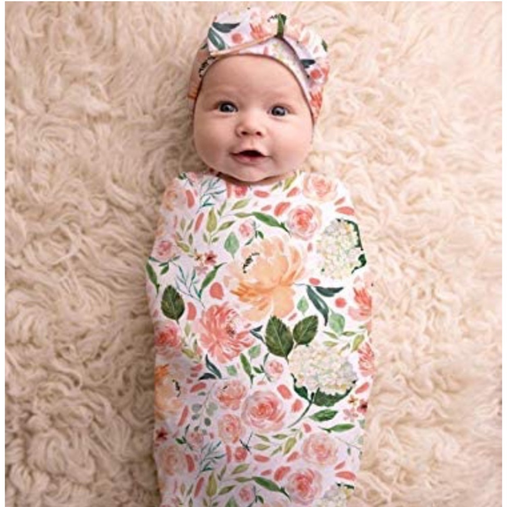 Itzy ritzy cocoon swaddle set